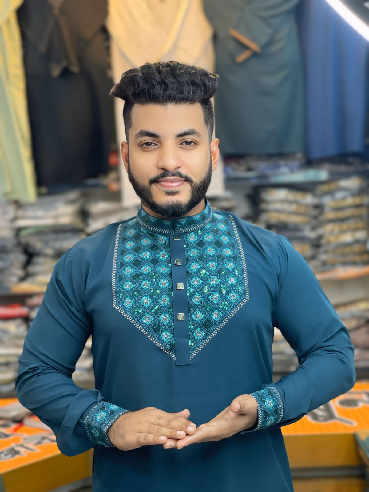 প্রিমিয়াম লাক্সারি পাঞ্জাবি কোডঃ H359